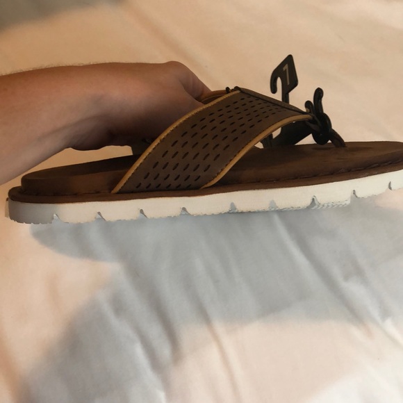 Men’s Size 7 George thong sandals brown - Picture 3 of 4